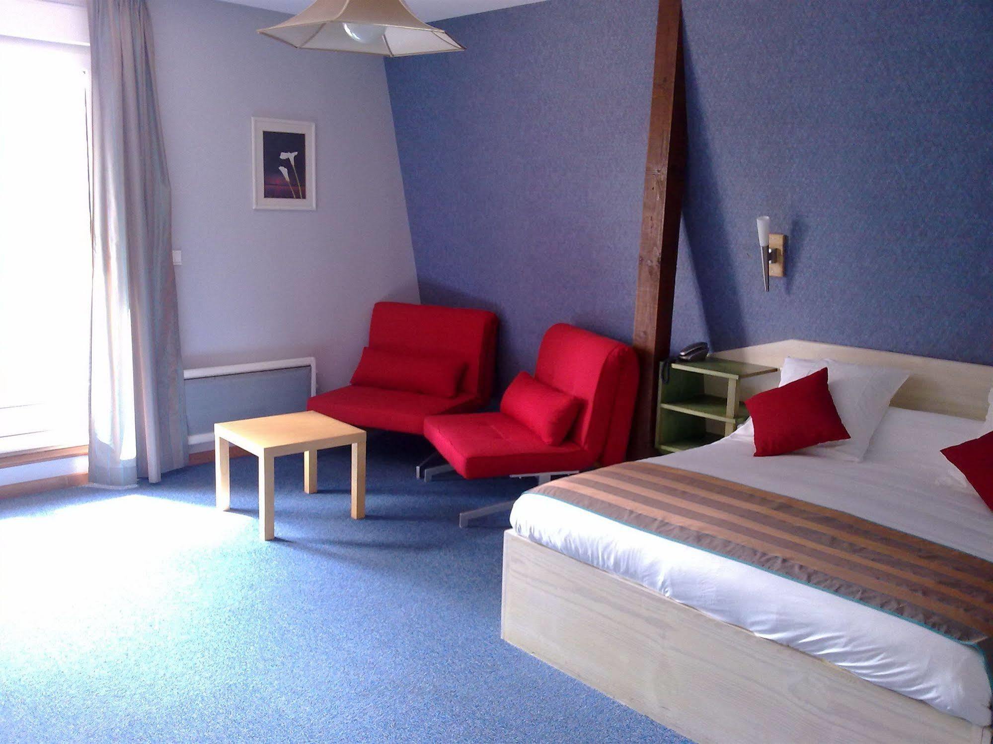 Cour Du Tonnelier Hotel Bouxwiller  Buitenkant foto