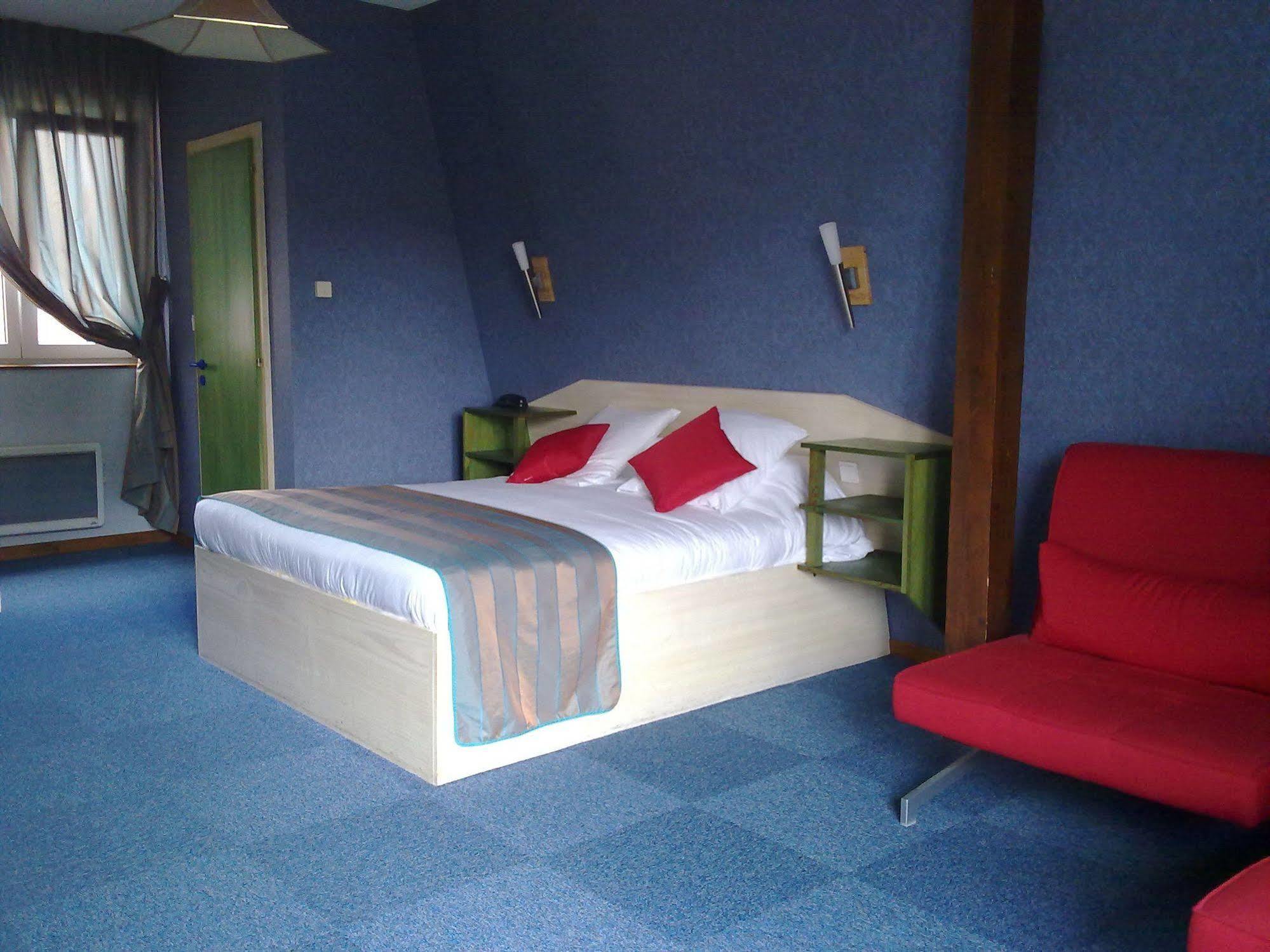 Cour Du Tonnelier Hotel Bouxwiller  Buitenkant foto